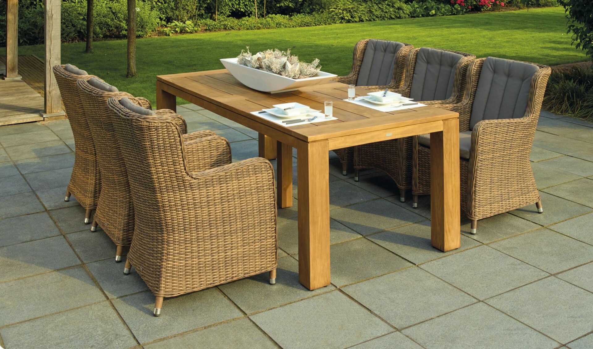 Tips to Buying New Garden Furniture